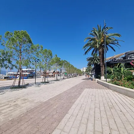 Saint Tropez * Sarandë